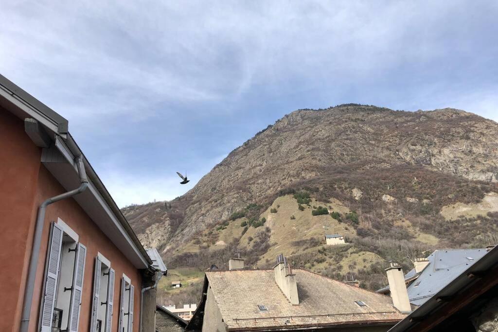 Le Reflet De La Lune Saint-Jean-de-Maurienne Dış mekan fotoğraf